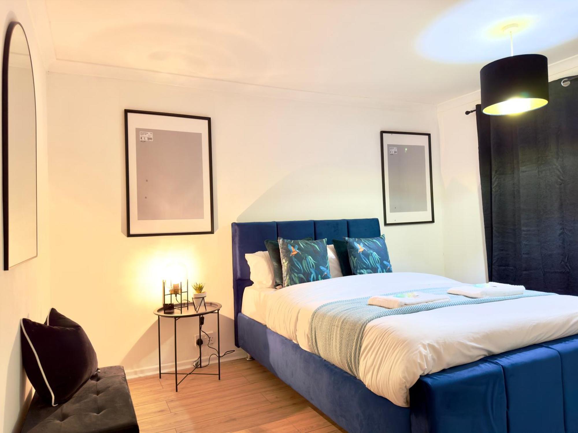 Rnm - Business Professionals Ready, Cost Effective For Large Stays! 3 Bedroom Lounge, Private Access & Entire Place, Kitchen & Washroom With Amenities, Smart Tv, Easy Access, Fast Wifi, Large Driveway, Great Transport Links, Near Worcester Hospital A Exteriör bild